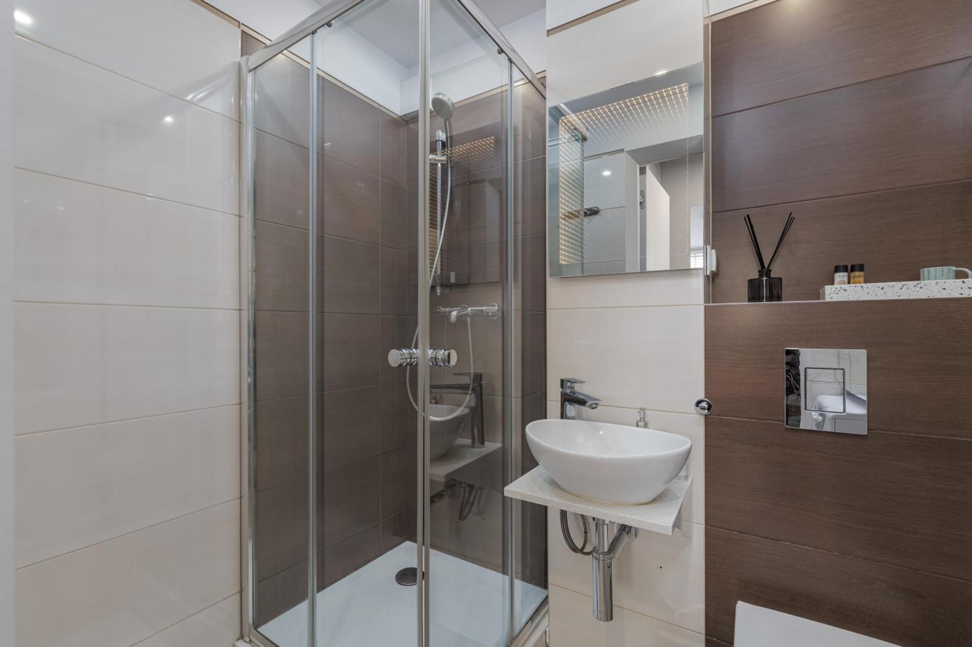 Zelazna 58/62 By Nyx Apartament *